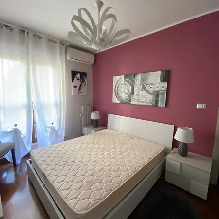 Inalpi Arena Stadium View With Reserved Parking Apartment *