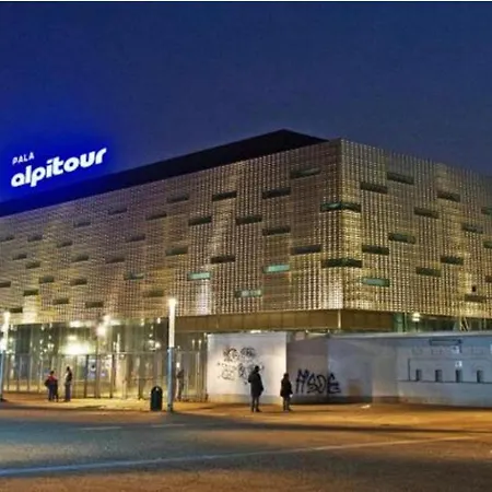 Διαμέρισμα Inalpi Arena,stadio Olimpico E Palazzo Del Nuoto Parcheggio Riservato Interno Cortile 10 Minuti Dal Centro *